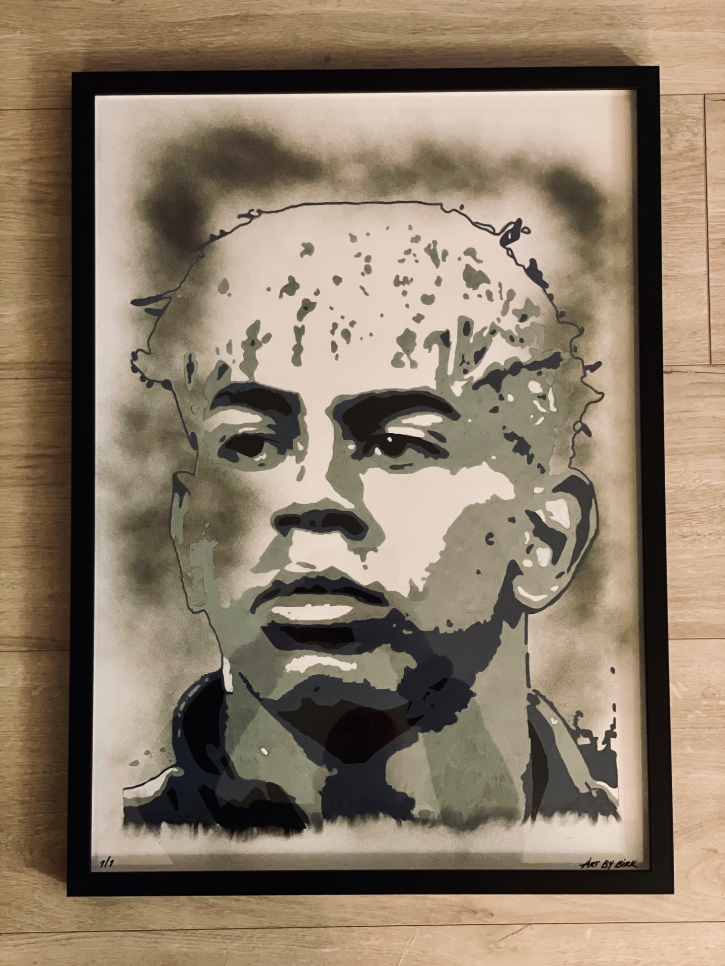 Yamal – 18-årsgave Håndlagd stencil i gråtoner, laget til en 18-åring og dedikert Yamal-fan – et portrett med fokus, fart og framtidstro.